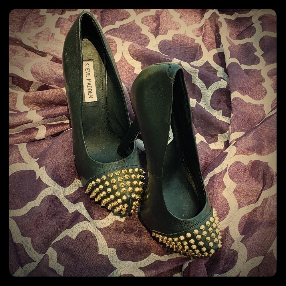 Steve Madden spoke toe heels